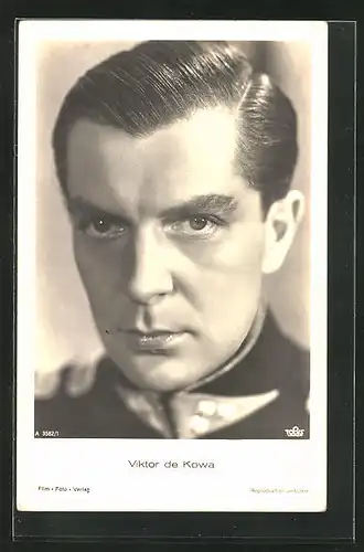 AK Schauspieler Viktor de Kowa mit Seitenscheitel