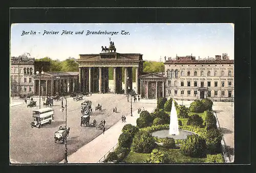 AK Berlin, Brandenburger Tor auf dem Pariser Platz aus der Vogelschau