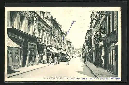 AK Charleville, Grande-Rue, Strassenpartie
