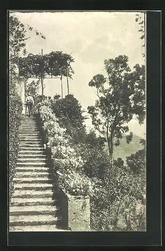 AK Ravello, Una scalinata nel Giardino Rufolo