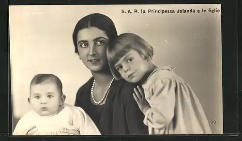 AK S. A. R. la Principessa Jolanda e le figlie