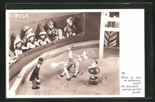 AK Circus, Weet je wat nu gebeuren gaat?, Holzspielzeug
