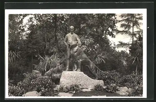 AK Hamburg, Altona-Stellingen, Carl Hagenbecks Tierpark, Denkmal mit Löwen
