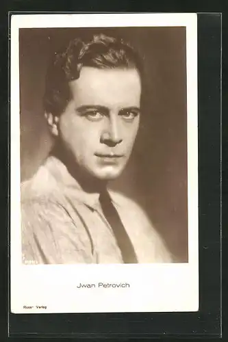 AK Schauspieler Iwan Petrovich mit charmantem Blick