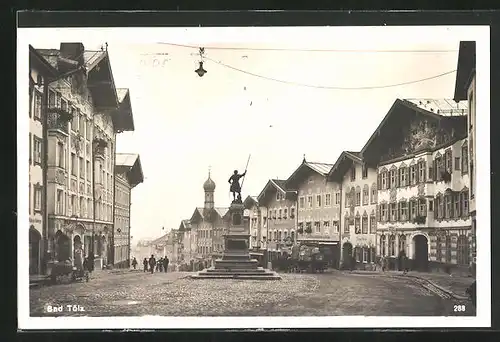 AK Bad Tölz, Marktplatz mit Denkmal