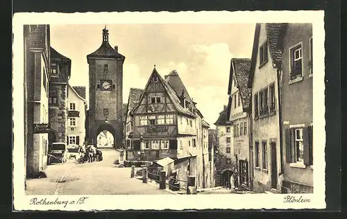 AK Rothenburg o. T., Strassenpartie mit Blick durch das Tor