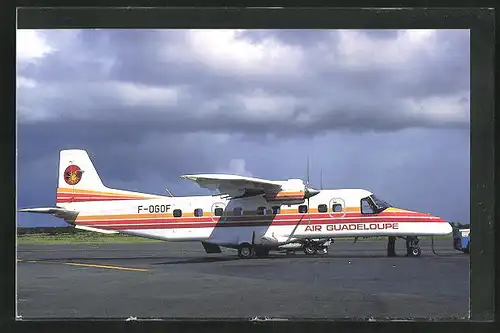 AK Flugzeug, der Fluglinie Air Guadeloupe, Dornier 228-202 auf dem Rollfeld