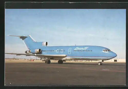 AK Flugzeug der Fluglinie Braniff International, Boeing 727-27