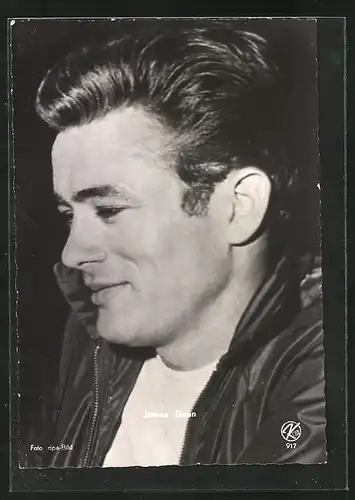 AK Schauspieler James Dean in Lederjacke