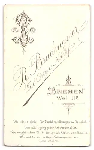 Fotografie R. Bradengeier, Bremen, Wall 116, Portrait bürgerliche Dame mit Baby auf dem Arm