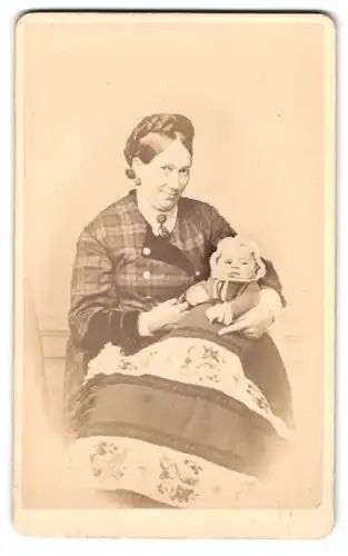 Fotografie H. Geyh, Olbernhau, Portrait bürgerliche Dame mit Baby auf dem Schoss