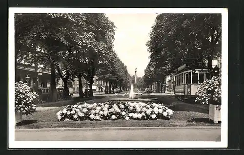 AK Krefeld, Strassenbahn am Ostwall