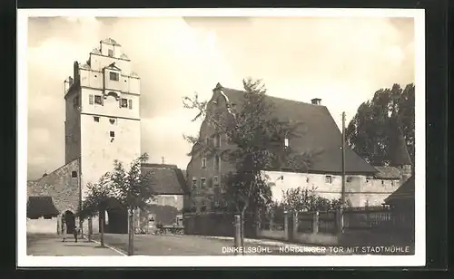 AK Dinkelsbühl, Nördlinger Tor mit Stadtmühle