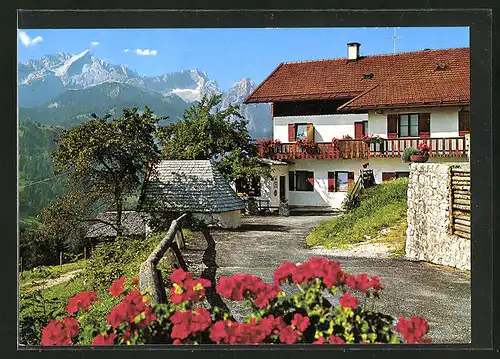 AK Garmisch-Partenkirchen, Berggasthof Pfeifferalm gegen Zugspitzgruppe