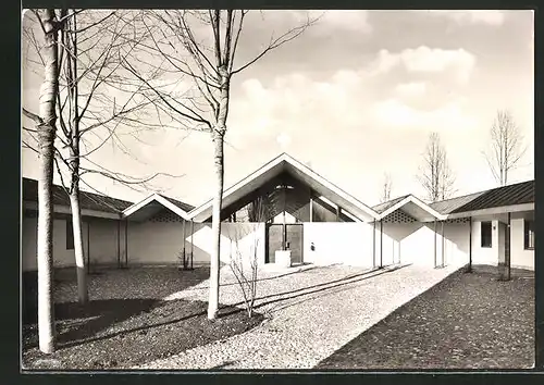 AK Dachau, Karmel Heilig Blut, Vorhof der Kirche