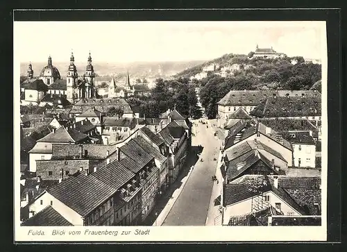 AK Fulda, Blick vom Frauenberg zum Ort mit Strassenpartie