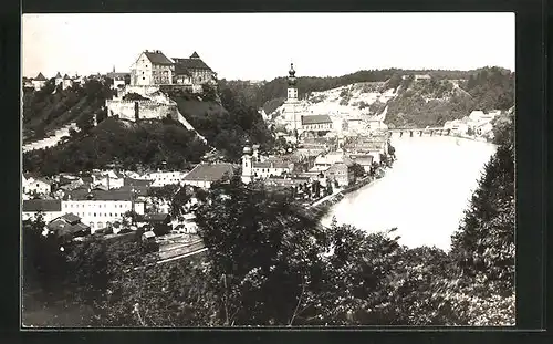 AK Burghausen /Salzach, Ortsansicht aus der Vogelschau