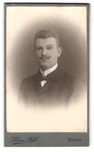 Fotografie Hans Pohl, Bozen, Obstplatz 6, bürgerlicher Herr im Portrait