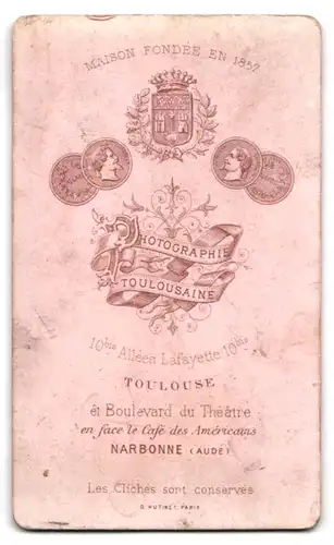 Fotografie J. Allard, Toulouse, 10 bis, Allées Lafayette, 10 bis, Portrait ältere Dame im Mantel mit Haube