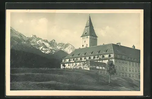 AK Klais, Schloss Elmau, Aussenansicht mit der Dreitorspitze