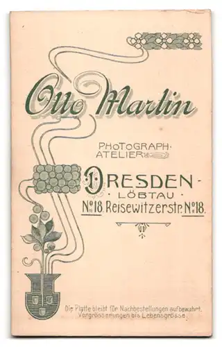 Fotografie Otto Martin, Dresden, Reisewitzerstrasse 18, hübsches junges Mädchen in elegantem Kleid