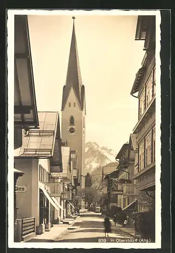 AK Oberstdorf, Kirchstrasse im Sonnenschein