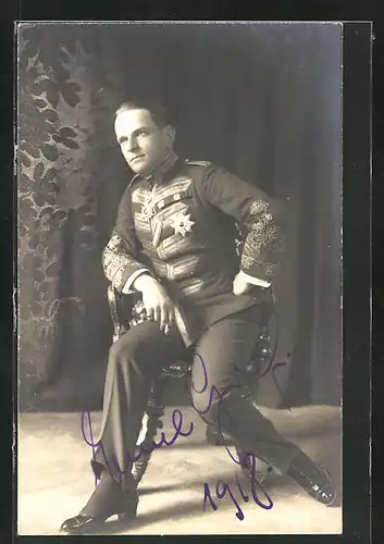 Foto-AK Opernsänger Emil Graf in Gardeuniform mit Autograph