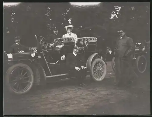 Fotografie Auto, elitäre Gesellschaft mit offenen Luxus-PKW