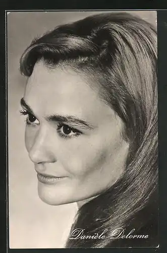 AK Schauspielerin Danièle Delorme mit langen Haaren