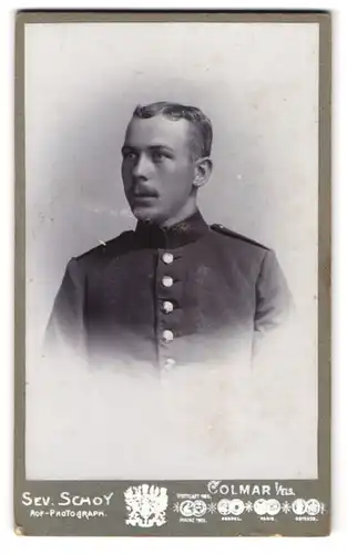 Fotografie Sev. Schoy, Colmar i. Els., Stanislausstr. 4, Portrait Soldat in Uniform mit Mittelscheitel