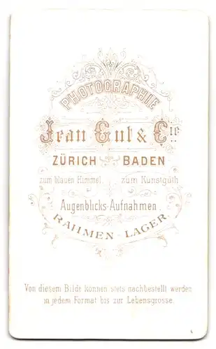 Fotografie Jean Gut & Cie., Zürich, zum blauen Himmel, Portrait Herr im Anzug mit bauschigem bart
