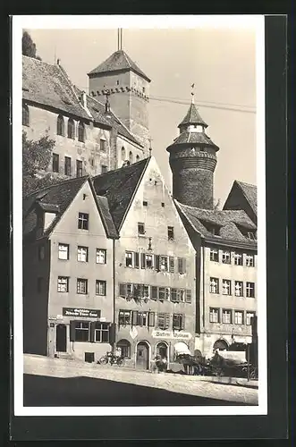 AK Nürnberg, Burg u. Vestnerturm v. Dürerhaus gesehen