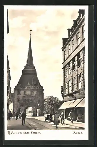 AK Rostock, Strassenpartie mit Steintor