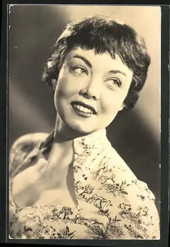 AK Schauspielerin Gabriele Hoffmann im Abendkleid