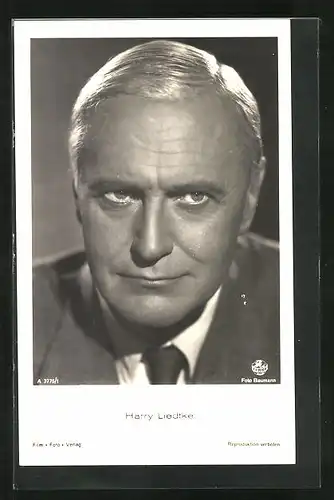 AK Schauspieler Harry Liedtke mit freundlichem Lächeln im Portrait