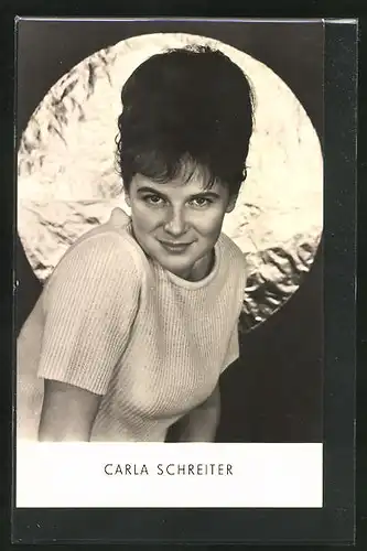 AK Schauspielerin Carla Schreiter mit freundlichem Lächeln im Portrait