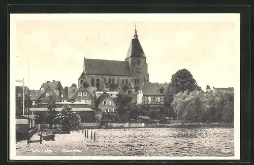 AK Mölln i. Lbg., Wassertor mit Booten