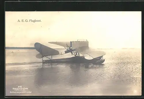 Foto-AK Sanke Nr. 315: A. E. G. Wasserflugzeug beim Start