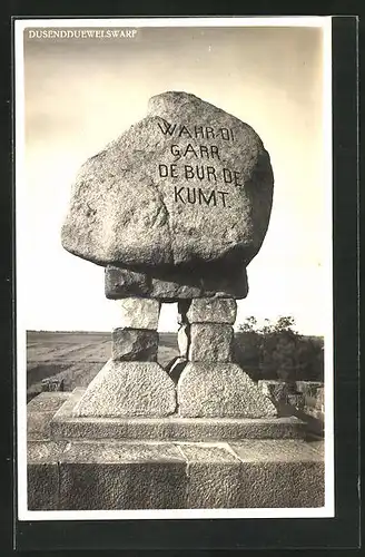 Foto-AK Hemmingstedt, Landesdenkmal Dusendduewelswarf