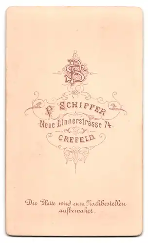 Fotografie P. Schiffer, Crefeld, Neue Linnerstr. 74, Portrait älterer Herr im Anzug mit Backenbart