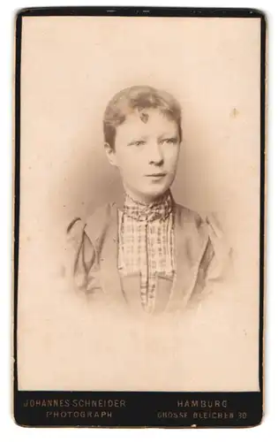 Fotografie Johannes Schneider, Hamburg, Grosse Bleichen 30, Portrait junge Dame mit zurückgebundenem Haar