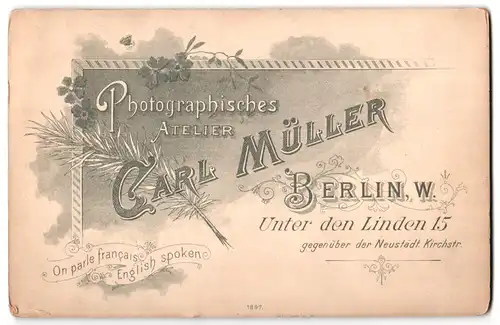 Fotografie Carl Müller, Berlin, Unter den Linden 15, junge Frauen im Portrait