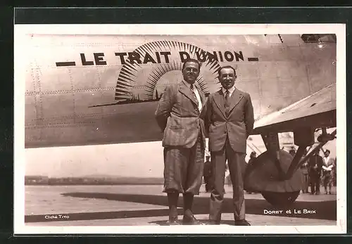 AK Piloten Doret und Le Brix vor ihrem Rekord-Flugzeug Trait d`Union