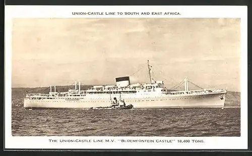 AK Passagierschiff M. V. Bloemfontein Castle mit Schlepperbegleitung