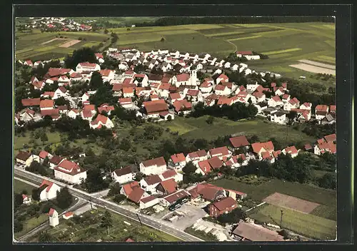 AK Strümpfelbrunn im Odenwald, Fliegeraufnahme der gesamten Ortschaft