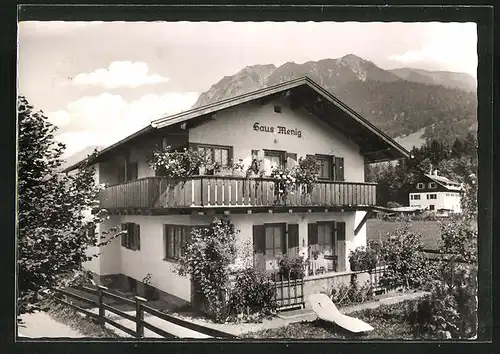 AK Oberstdorf im Allgäu, am Haus Menig