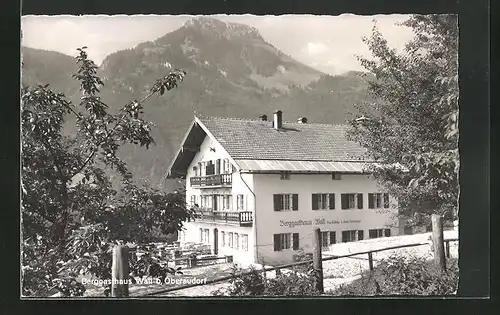 AK Oberaudorf a. I., das Berggasthaus Wall, Blick auf die Berge