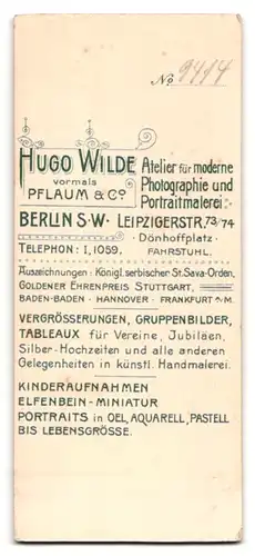 Fotografie Atelier Wilde, Berlin, Leipzigerstr. 73 /74, Portrait stattlicher junger Mann mit Schnurrbart im Anzug