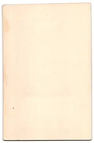 Fotografie G. Kurfiss, Zürich, Portrait junger Eheleute mit Zeitung und Spazierstock