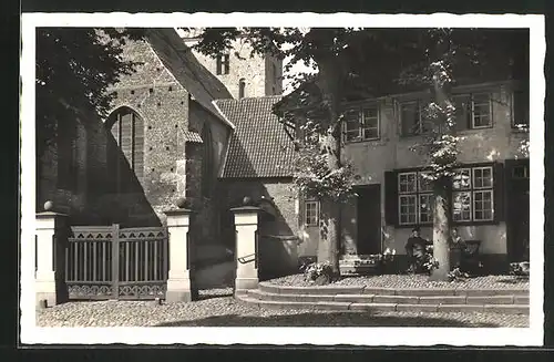 AK Burg /Fehmarn, An der Kirche